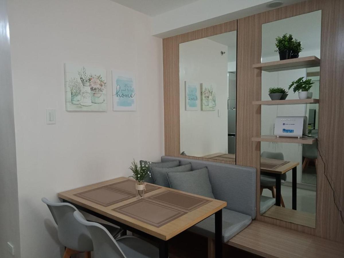 Cozy 1233 The Persimmon Studio Near Sm And Ayala セブ市 エクステリア 写真